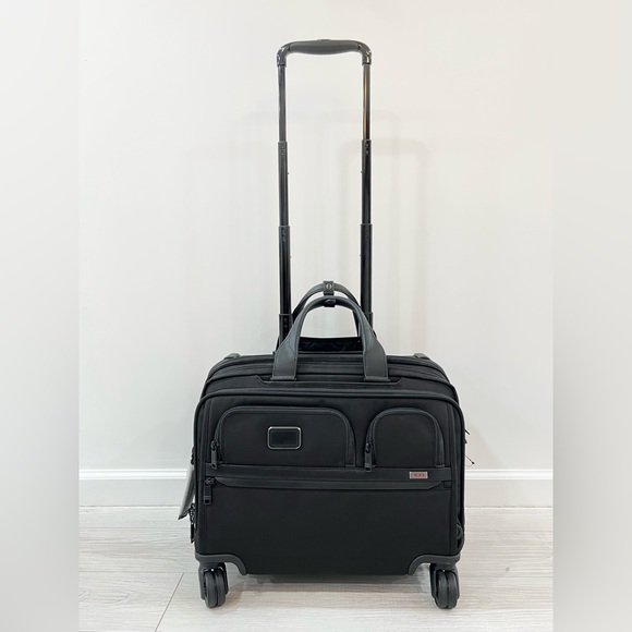 Tumi Bags Tumi Alphadeluxe 4 Wheeled Laptop Case Brief Poshmark